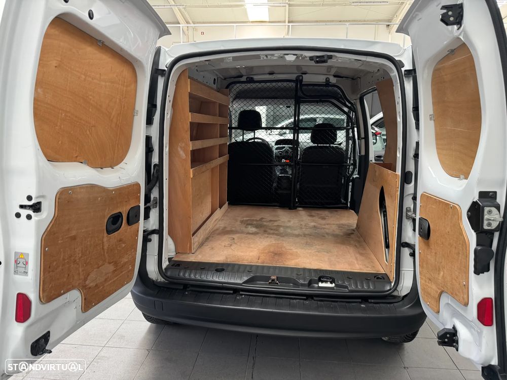 Renault Kangoo 1.5 dci 2L - 23