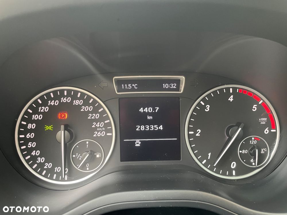 Mercedes-Benz Klasa B - 25