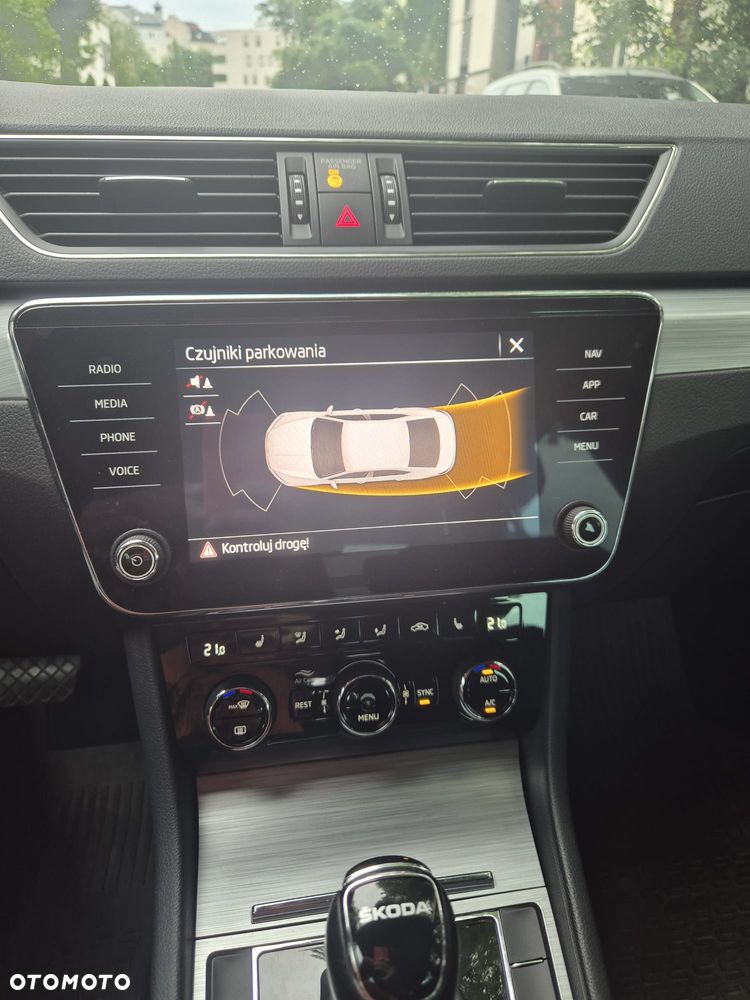 Skoda Superb 1.5 TSI Ambition DSG - 15