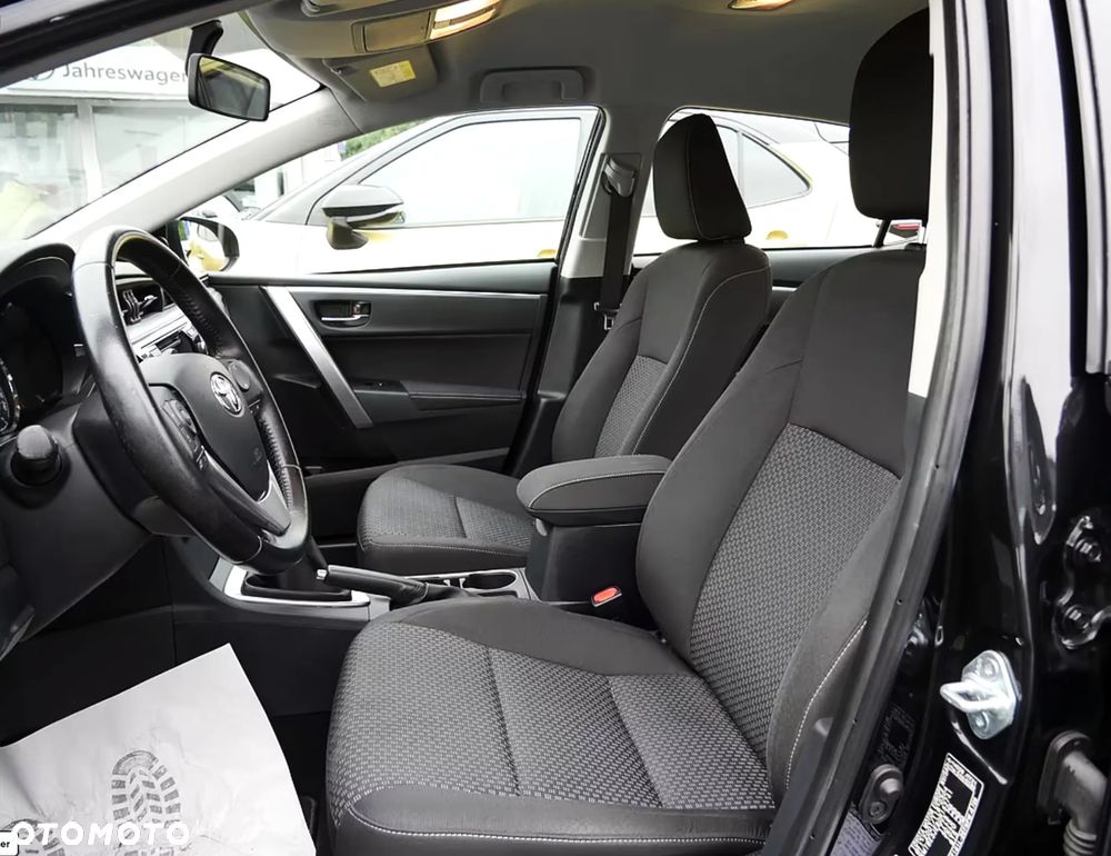 Toyota Corolla 1.6 Prestige EU6 - 20