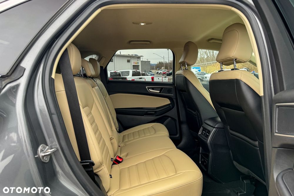 Ford Edge - 11