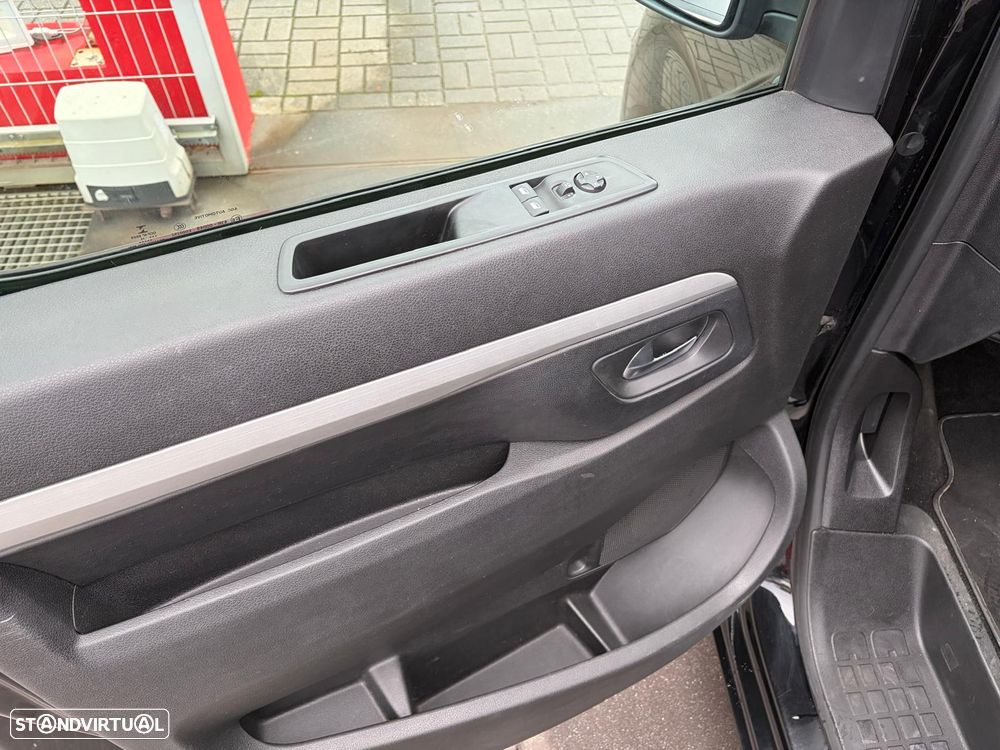 Peugeot Traveller 2.0 BlueHDi L1H1 Allure Compact EAT8 - 21