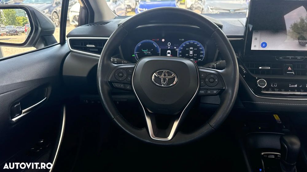 Toyota Corolla 1.8 HSD Business - 24