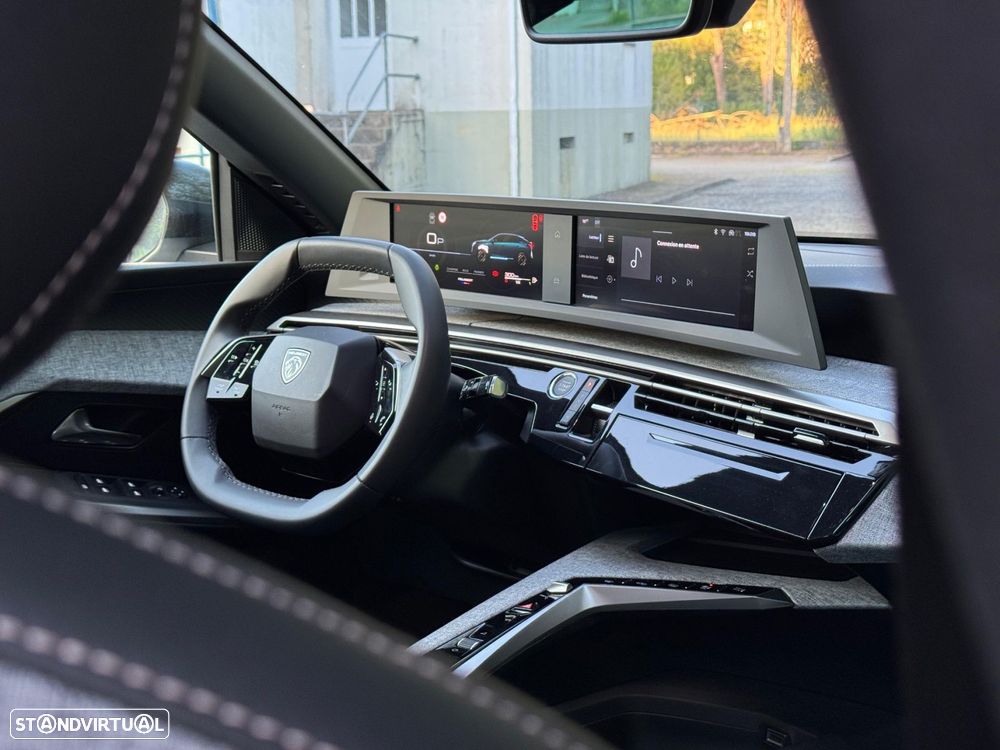 Peugeot 3008 1.2 Hybrid Allure e-DCS6 - 26