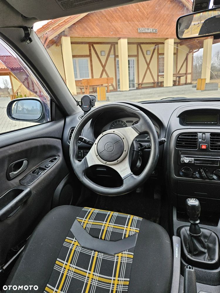 Mitsubishi Carisma 1.6 Classic - 10