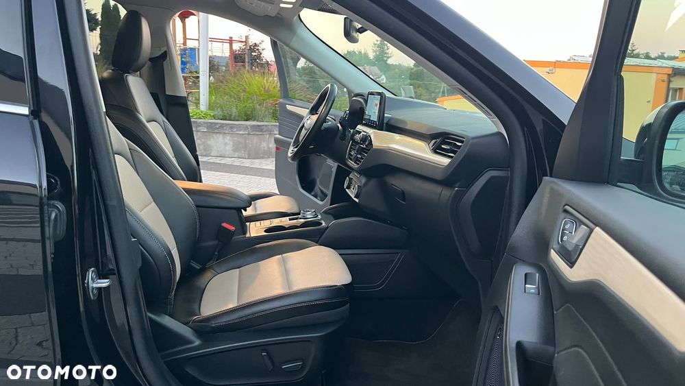 Ford Kuga - 20