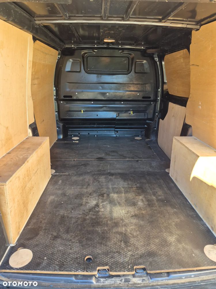 Opel Vivaro - 9