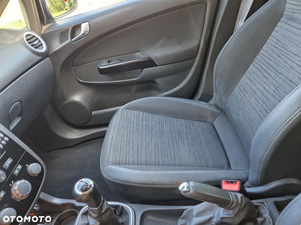Opel Corsa - 21