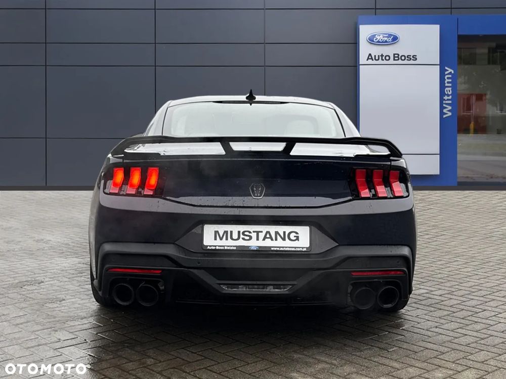 Ford Mustang - 5