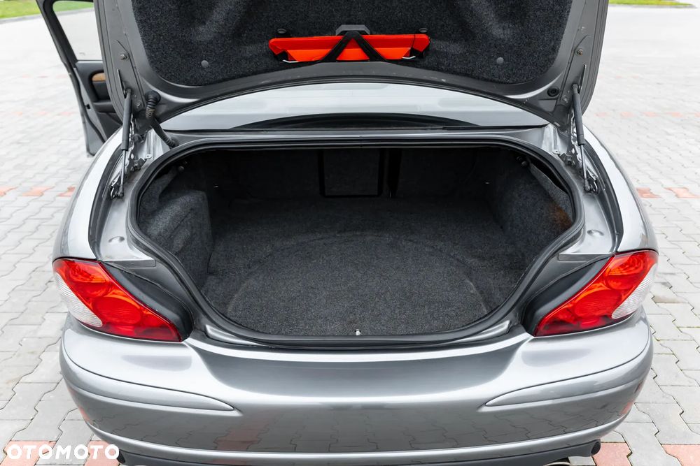 Jaguar X-Type - 23