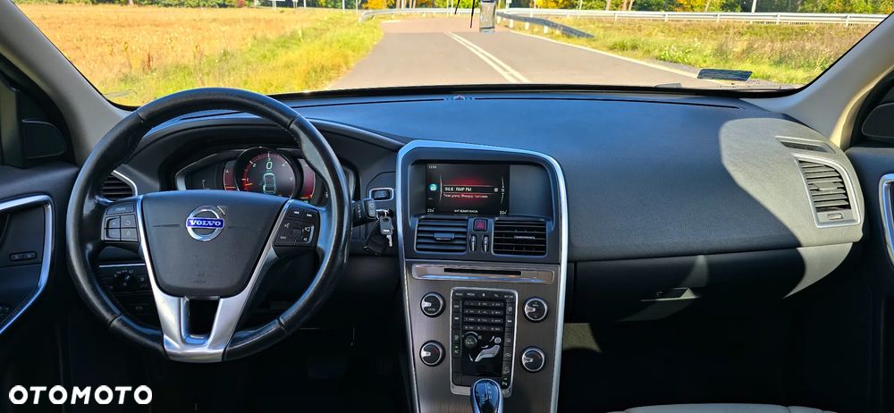 Volvo XC 60 D5 AWD Summum - 8