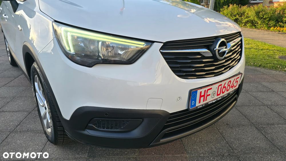 Opel Crossland X - 13
