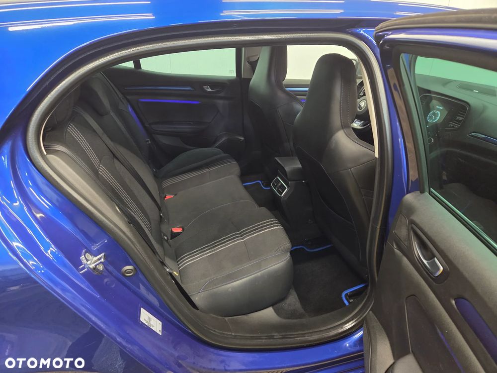 Renault Megane ENERGY TCe 205 EDC GT - 14