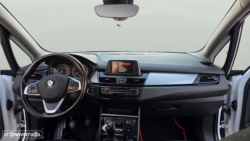 BMW 218 Gran Tourer d 7L Line Luxury - 19