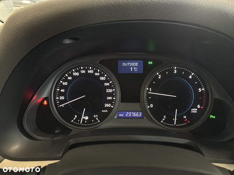 Lexus IS 220 D Prestige - 7