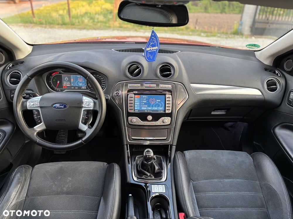 Ford Mondeo - 14