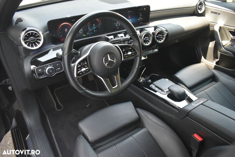 Mercedes-Benz A - 11