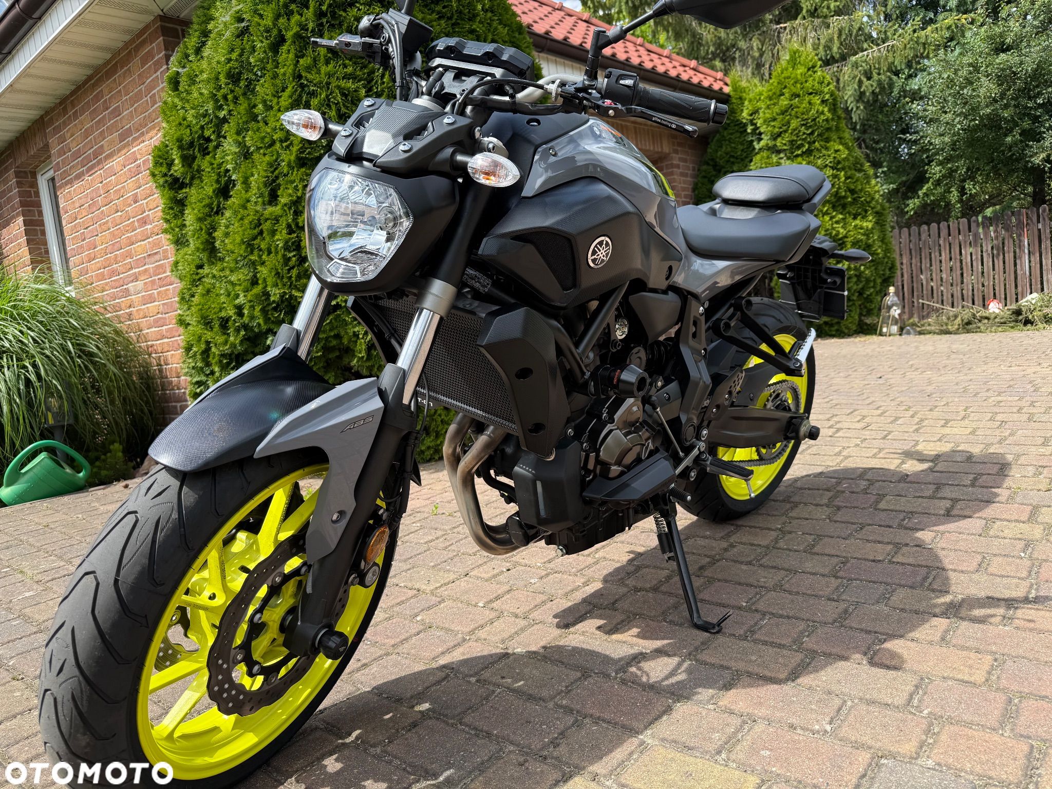 Yamaha MT - 1