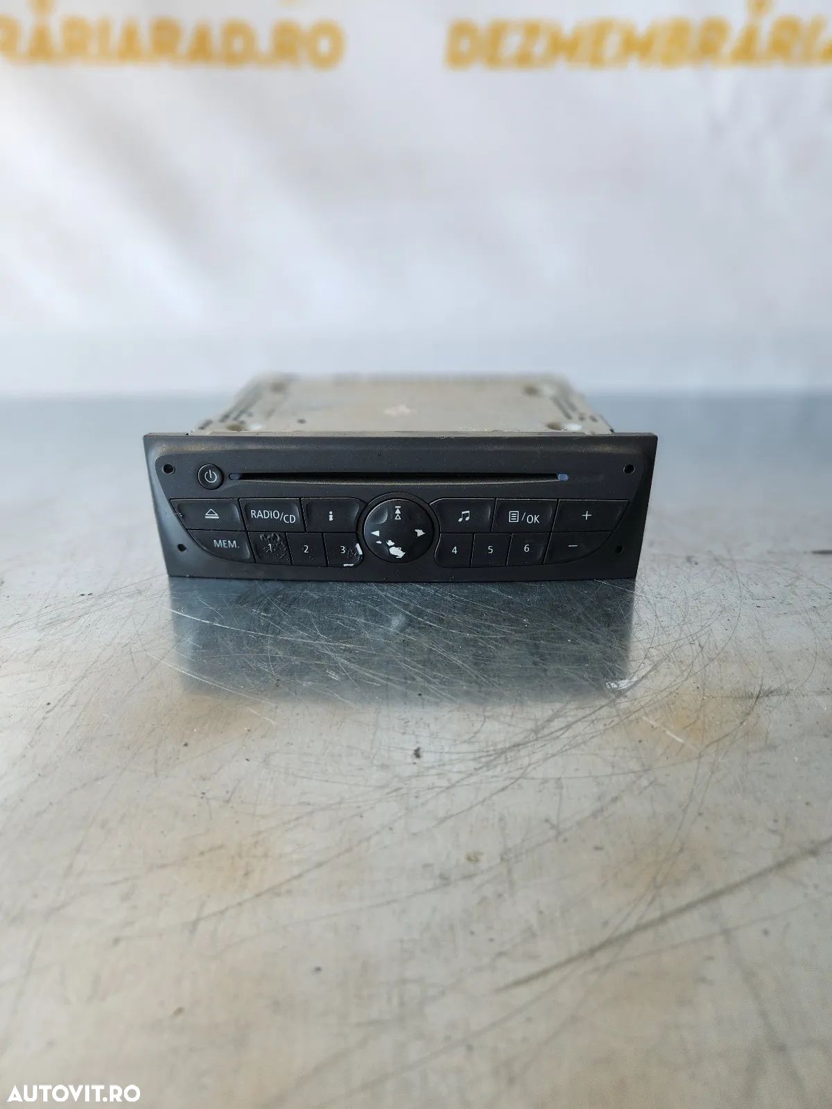 Radio Cd Renault Clio lll 3 Cod R - Dezmembrari Arad - 1