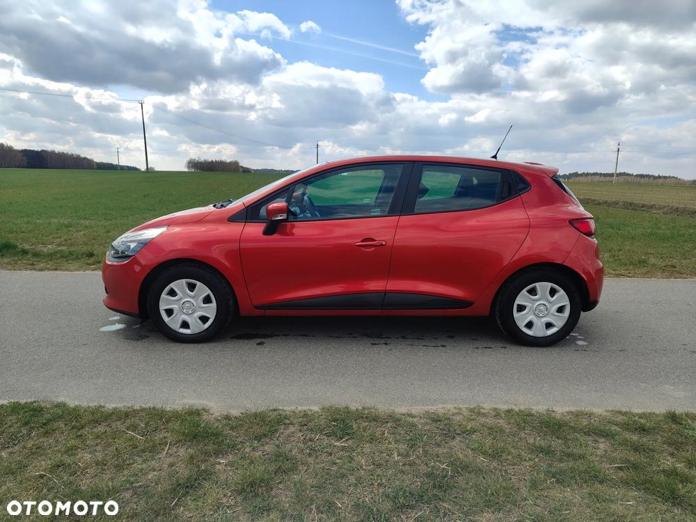 Renault Clio 1.2 16V Life - 5