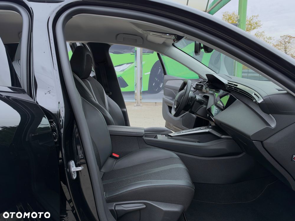 Peugeot 308 BlueHDi 130 EAT8 Allure Pack - 32