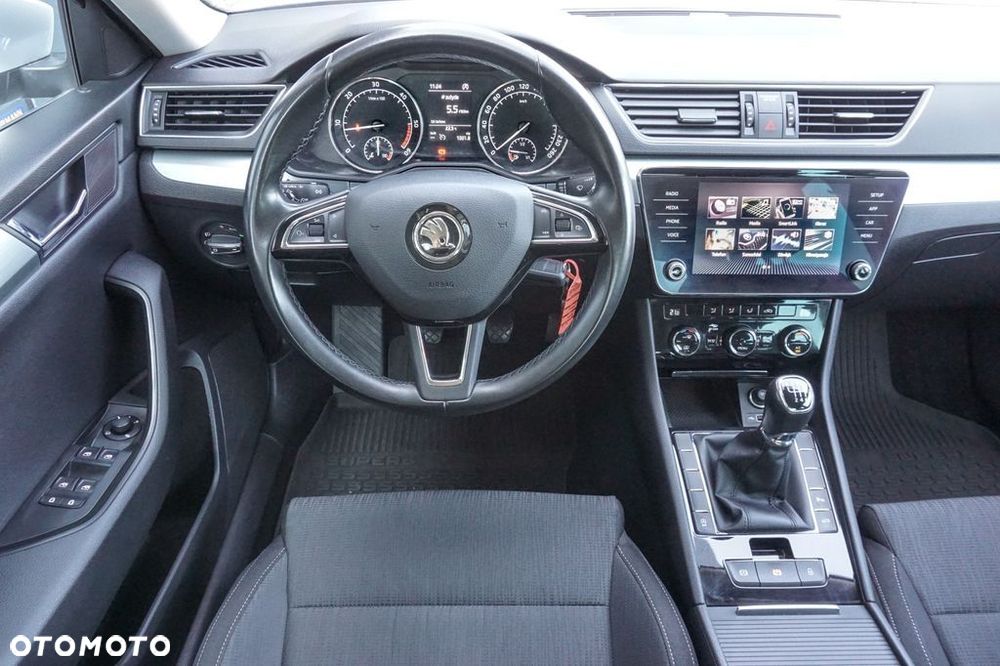 Skoda Superb 2.0 TDI Ambition - 19