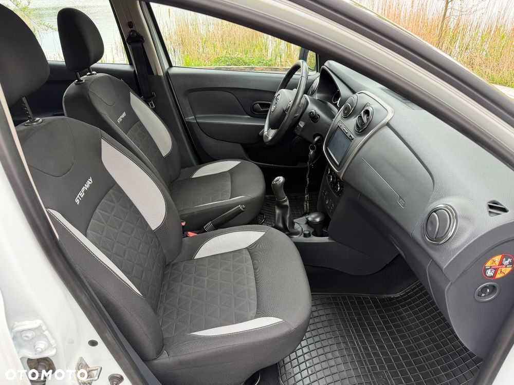 Dacia Sandero Stepway - 11