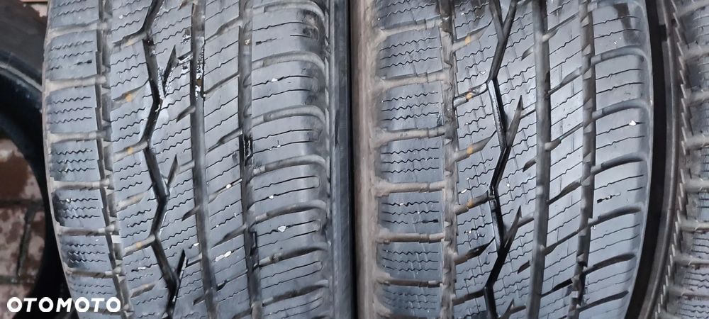 Opony Wielosezonowe Całoroczne Toyo Celsius 175/65/15 84H 2018r 5,5-7mm - 2