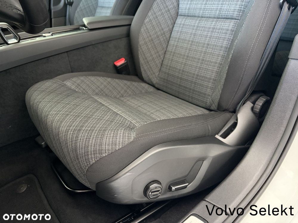 Volvo V60 B4 B DKG Core - 12