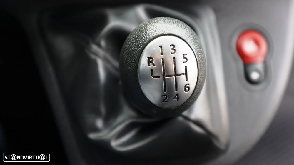 Renault Kangoo 1.5 DCI 95 Maxi GPS - 15