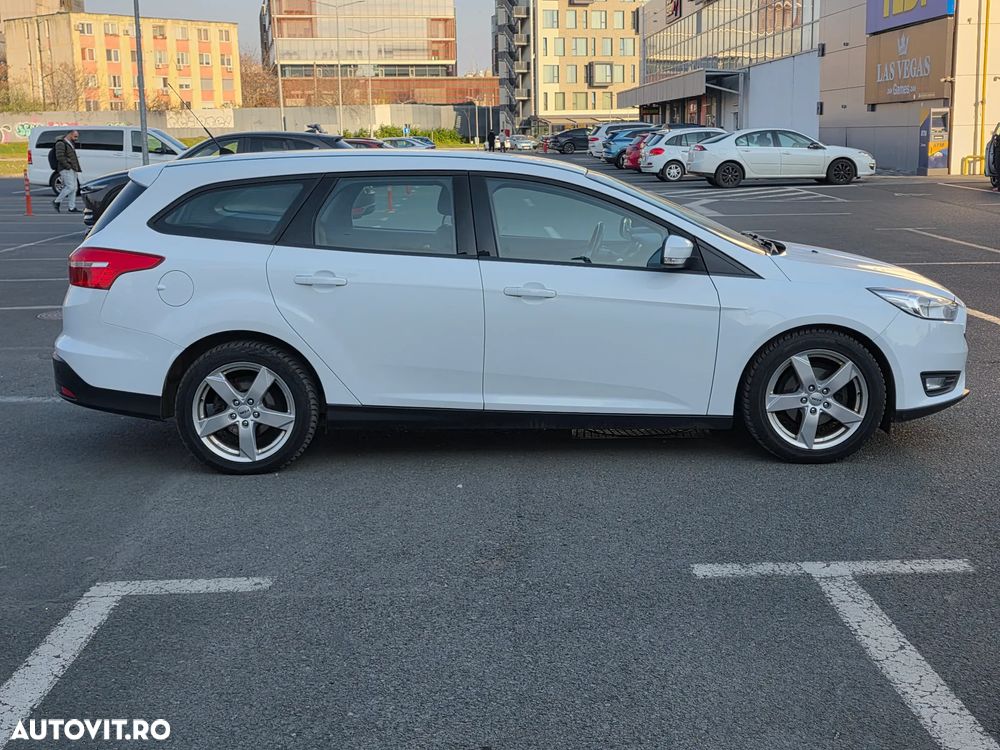 Ford Focus 1.5 EcoBlue Connected - 15