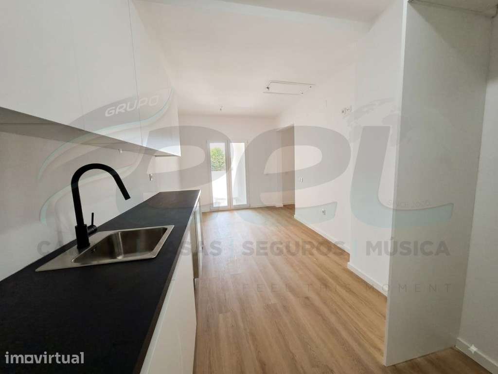 Apartamento T2 Almeirim - Grande imagem: 2/29