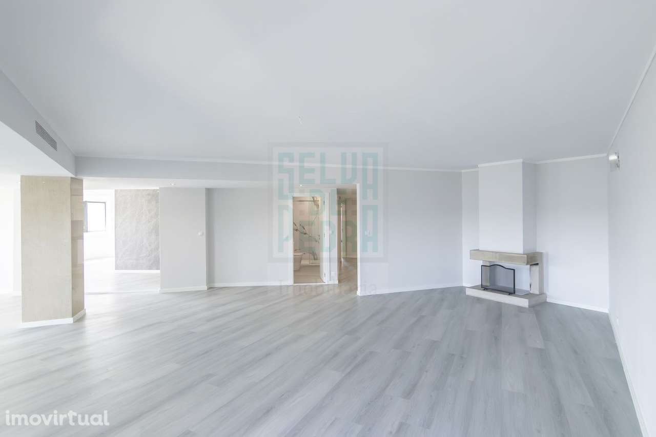 T4 Braga renovado c/ garagem - Grande imagem: 4/42