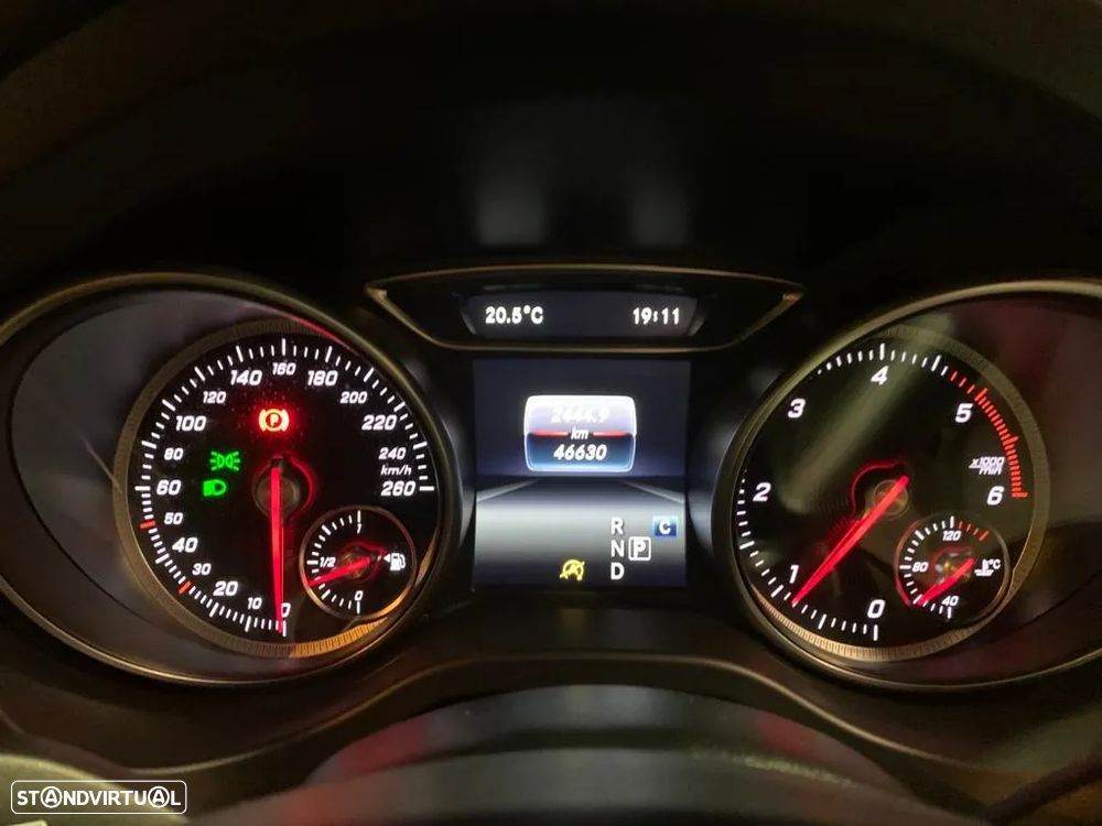 Mercedes-Benz CLA 180 d Shooting Brake Urban Aut. - 9