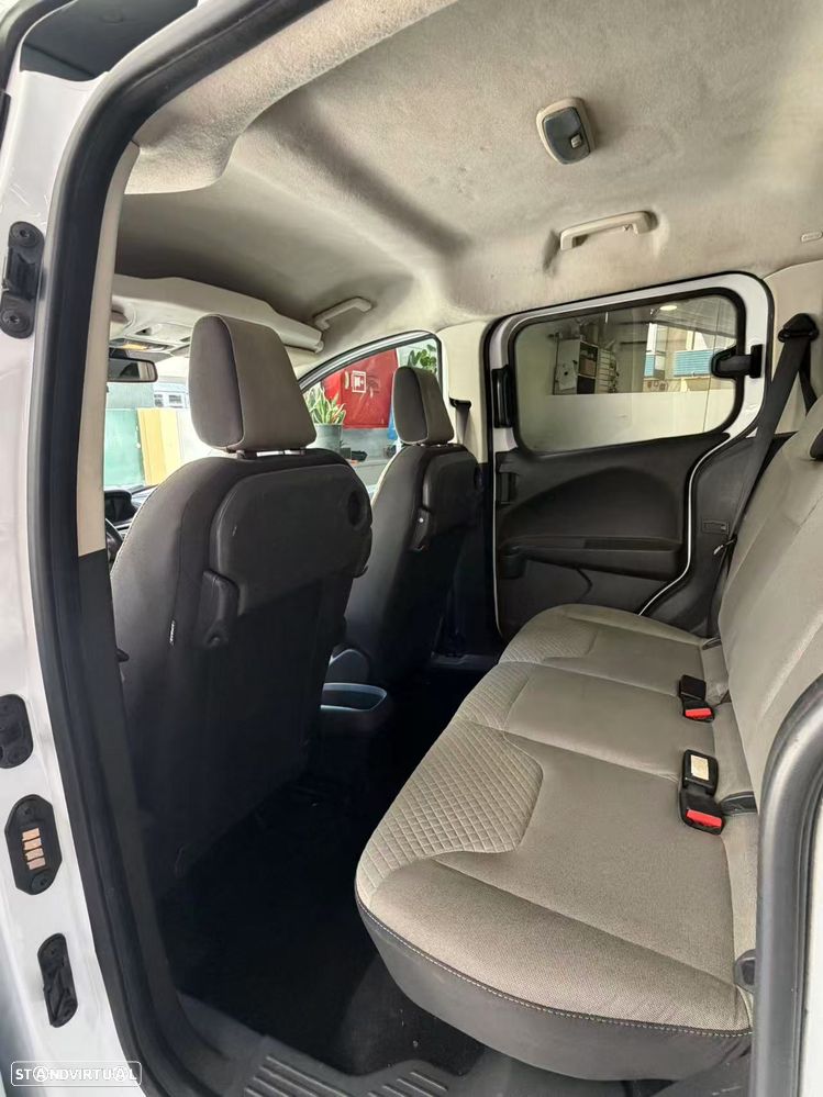 Ford Tourneo Courier 1.5 TDCi Titanium - 11