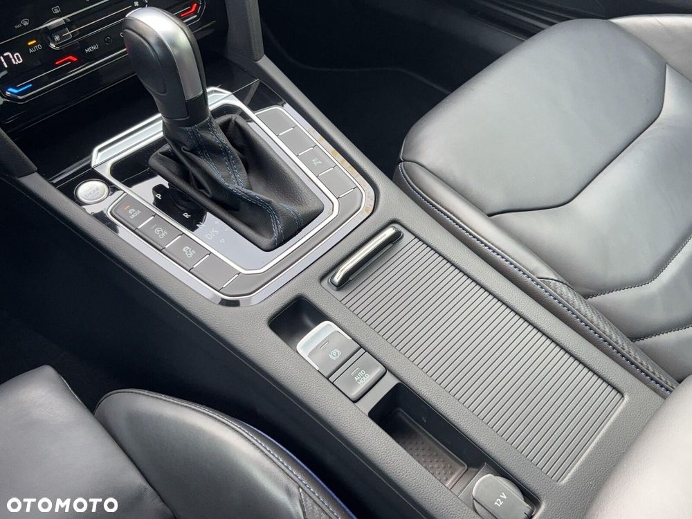 Volkswagen Arteon 2.0 TSI 4Motion R DSG - 28