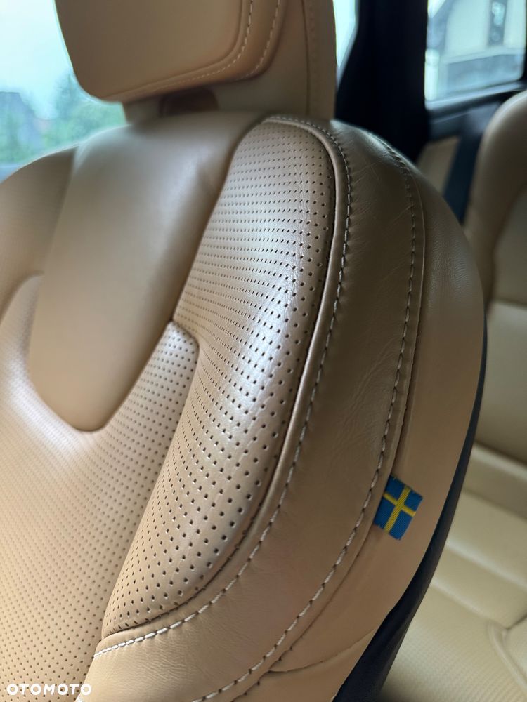 Volvo XC 60 D4 Inscription - 12