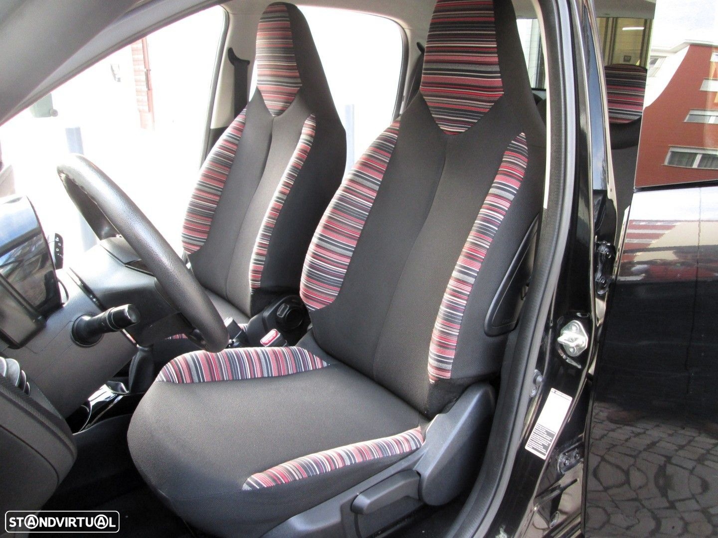 Citroën C1 1.0 VTi Feel S&S - 9