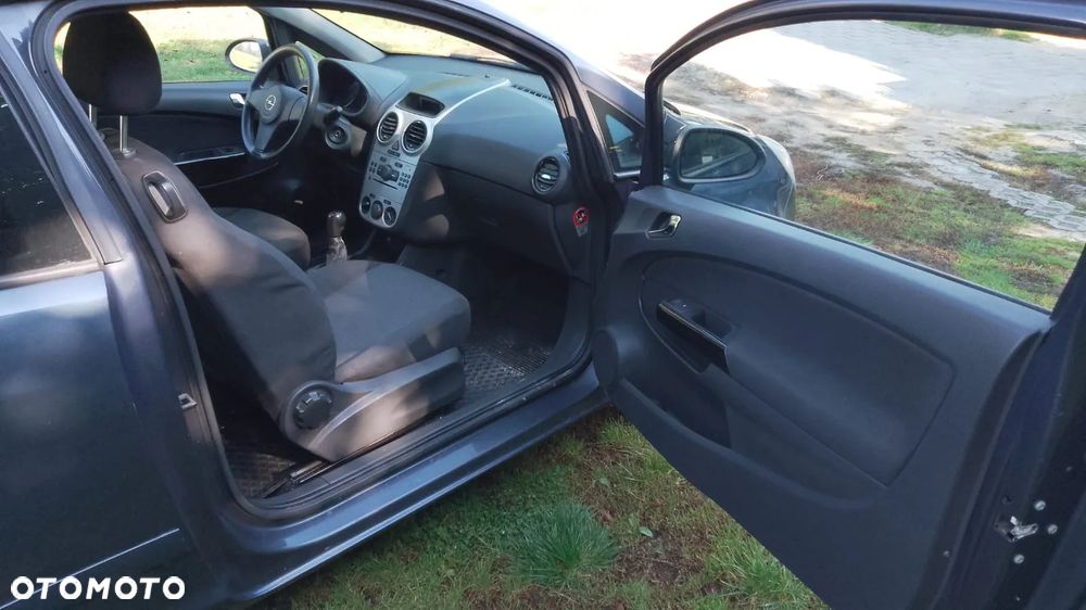 Opel Corsa 1.2 16V Cosmo - 15