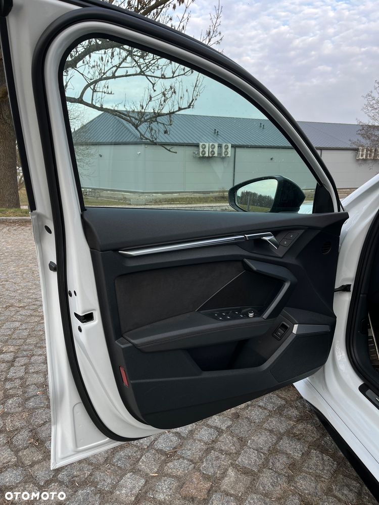 Audi RS3 Sportback - 14