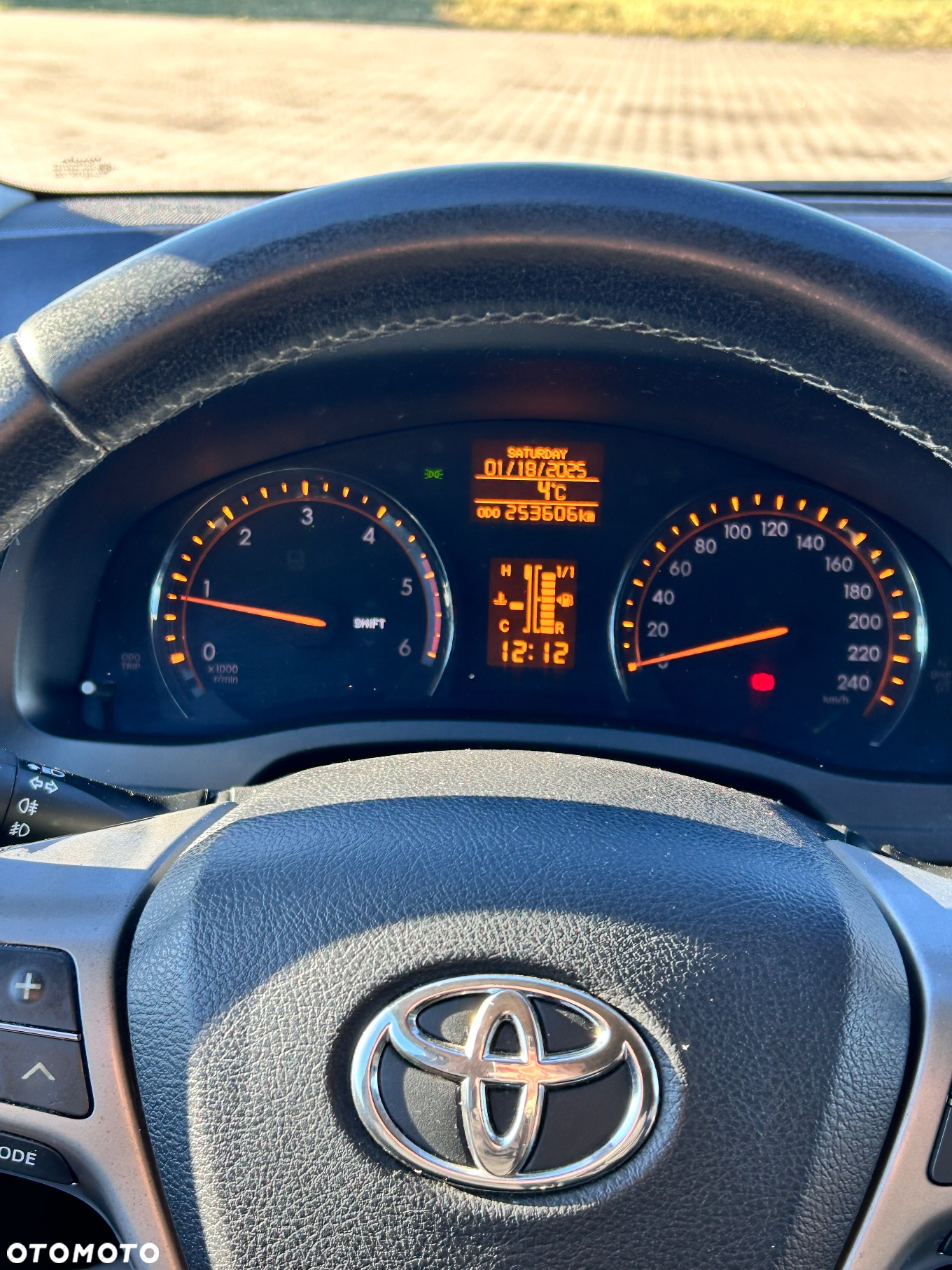 Toyota Avensis 2.2 D-4D Sol - 11