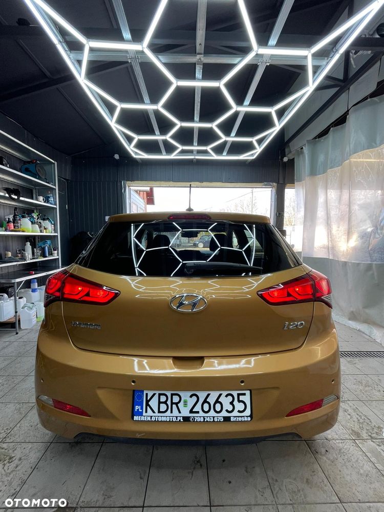 Hyundai i20 1.2 Passion - 6