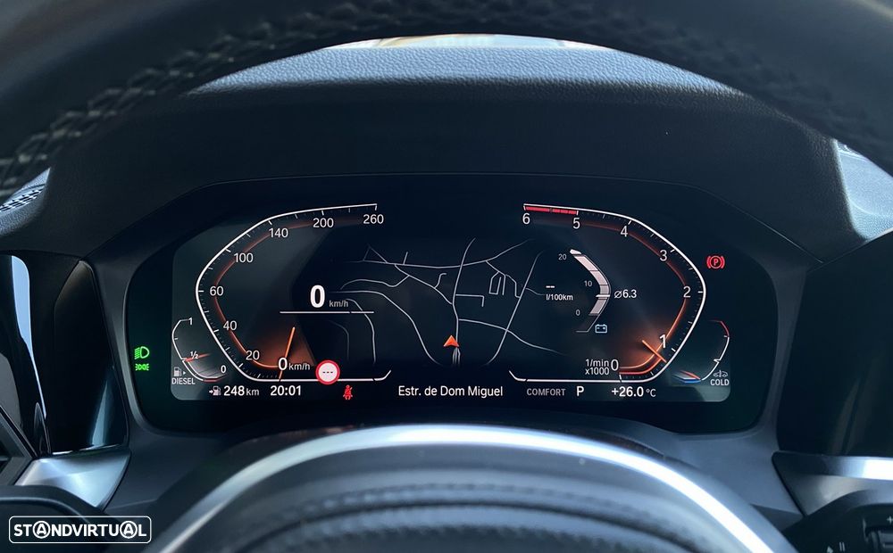 BMW 318 d Pack Desportivo M Auto - 42