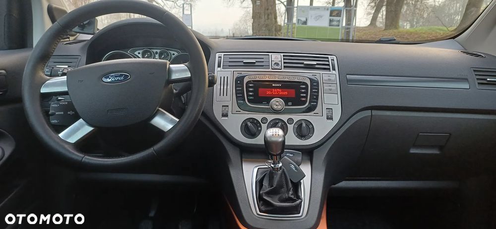 Ford Kuga 2.0 TDCi 4x4 Titanium - 18