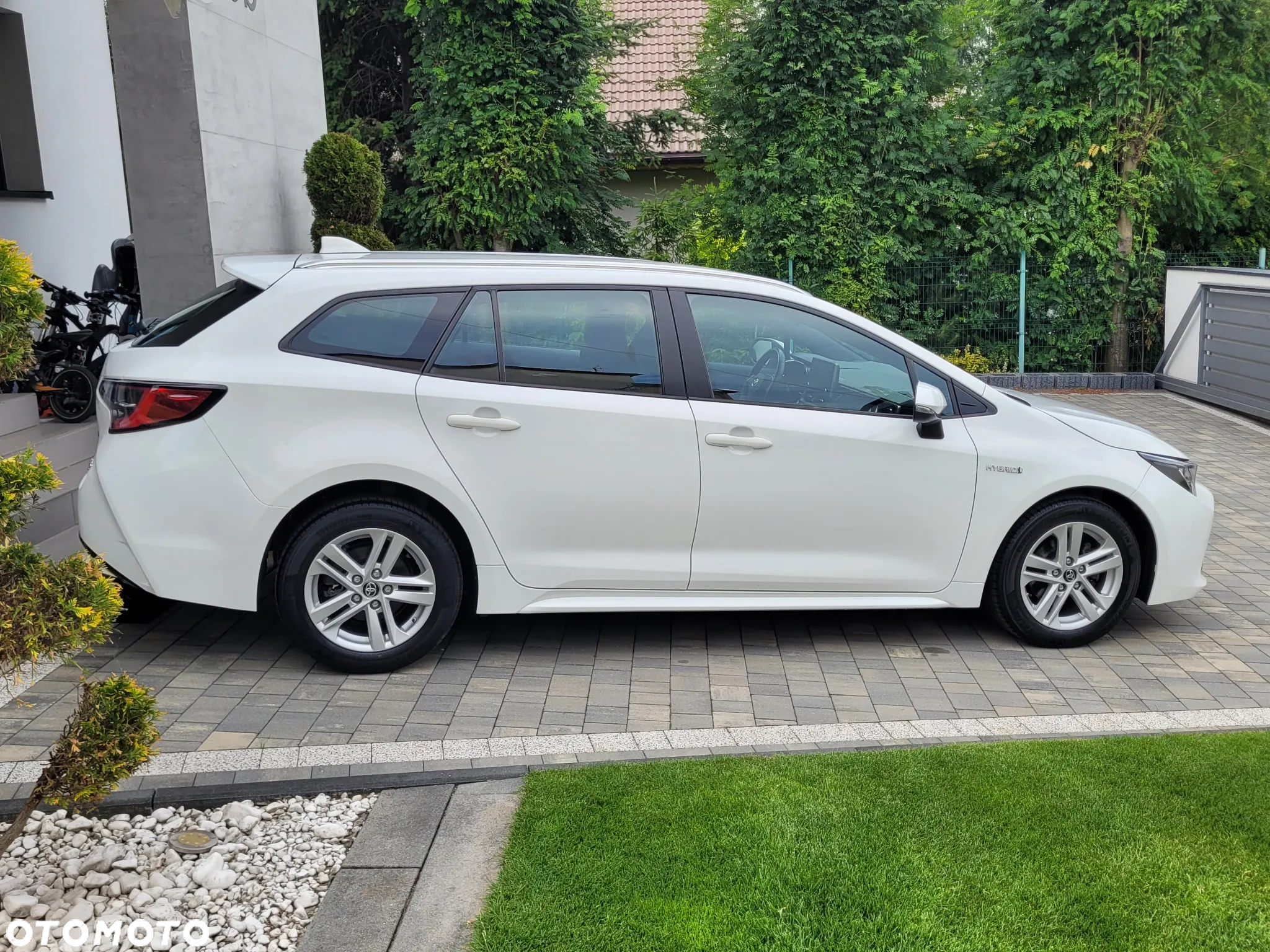 Toyota Corolla 1.8 Hybrid Touring Sports Comfort - 6