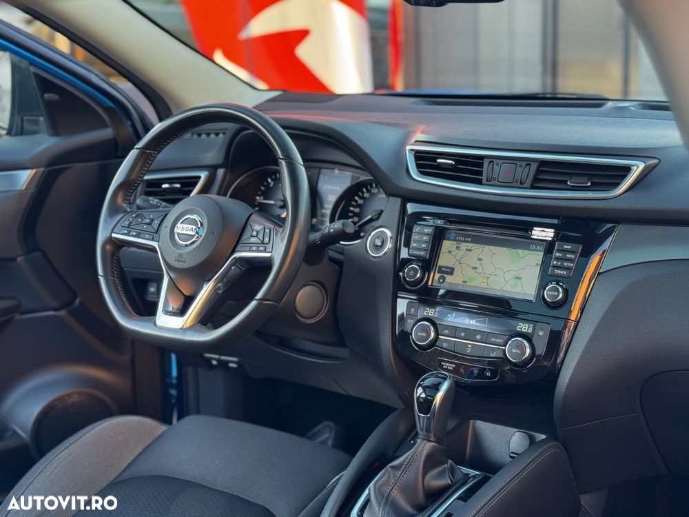 Nissan Qashqai 1.6 DCI Xtronic N-Connecta - 9