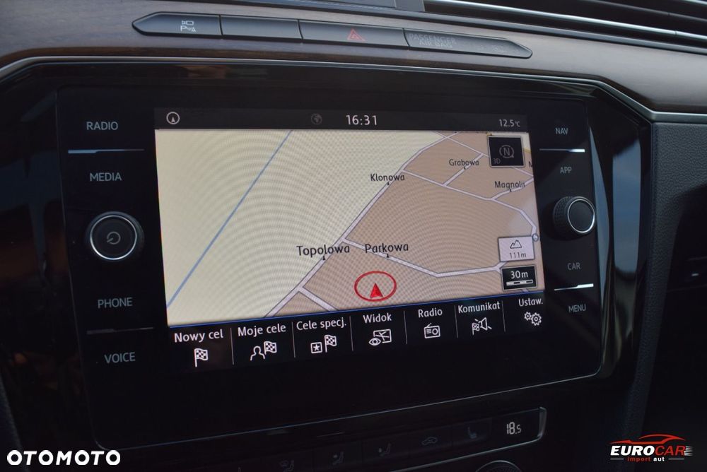 Volkswagen Passat - 21