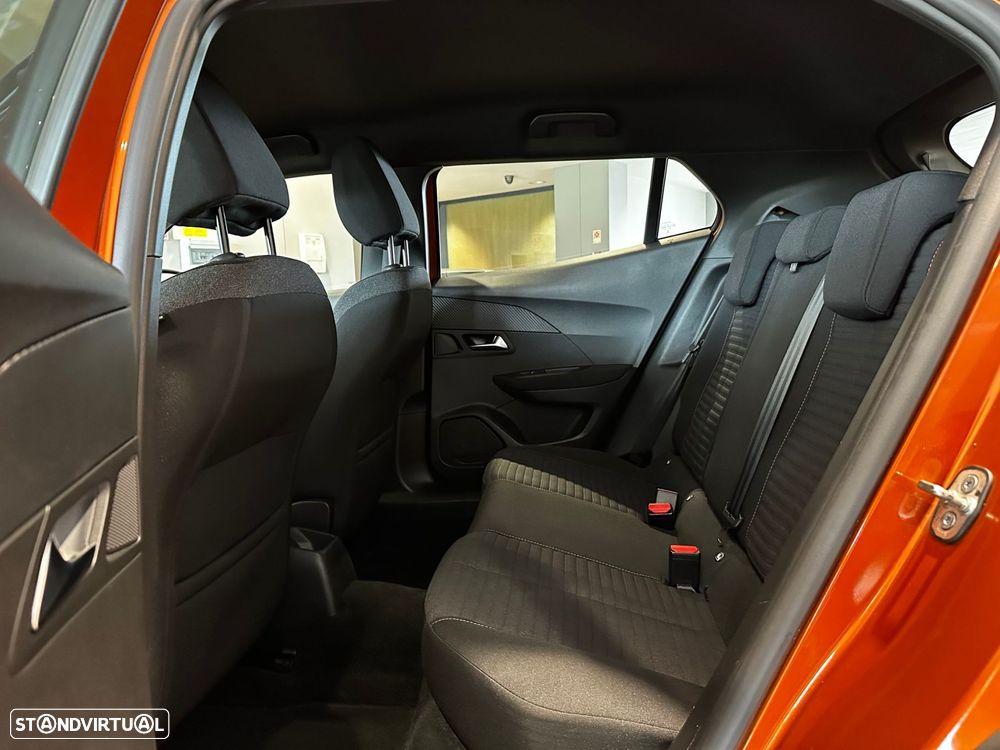 Peugeot 2008 1.2 PureTech Allure Pack - 20