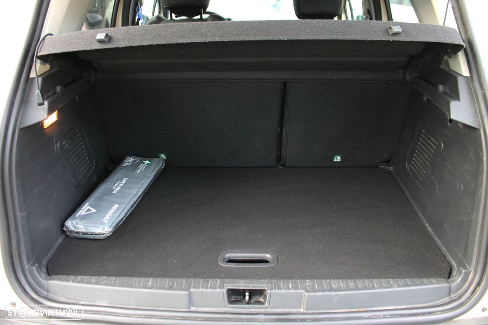 Renault Captur 1.5 dCi Exclusive - 24