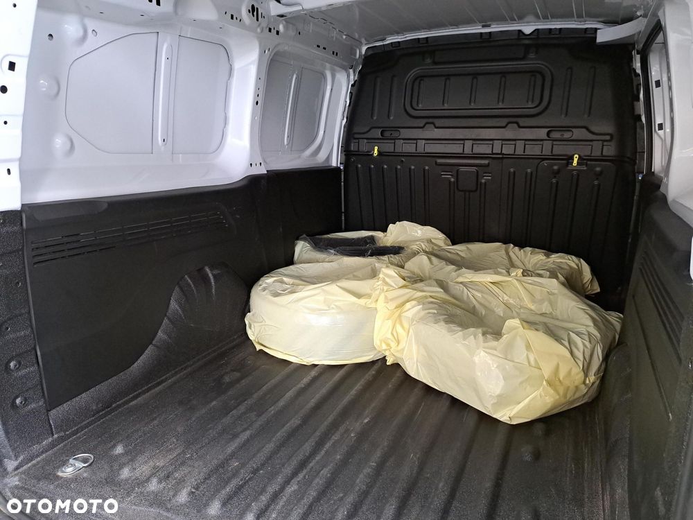 Toyota PROACE CITY - 11